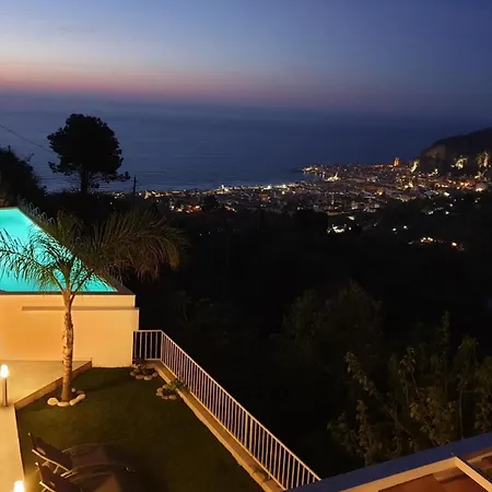 Mit Privatpool Fuer 6 Personen Ca 150 Qm In Cefalu, Sizilien Nordkueste Von Sizilien