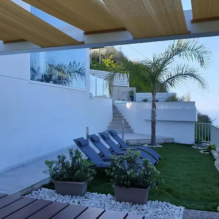 Mit Privatpool Fuer 6 Personen Ca 150 Qm In Cefalu, Sizilien Nordkueste Von Sizilien Holiday home